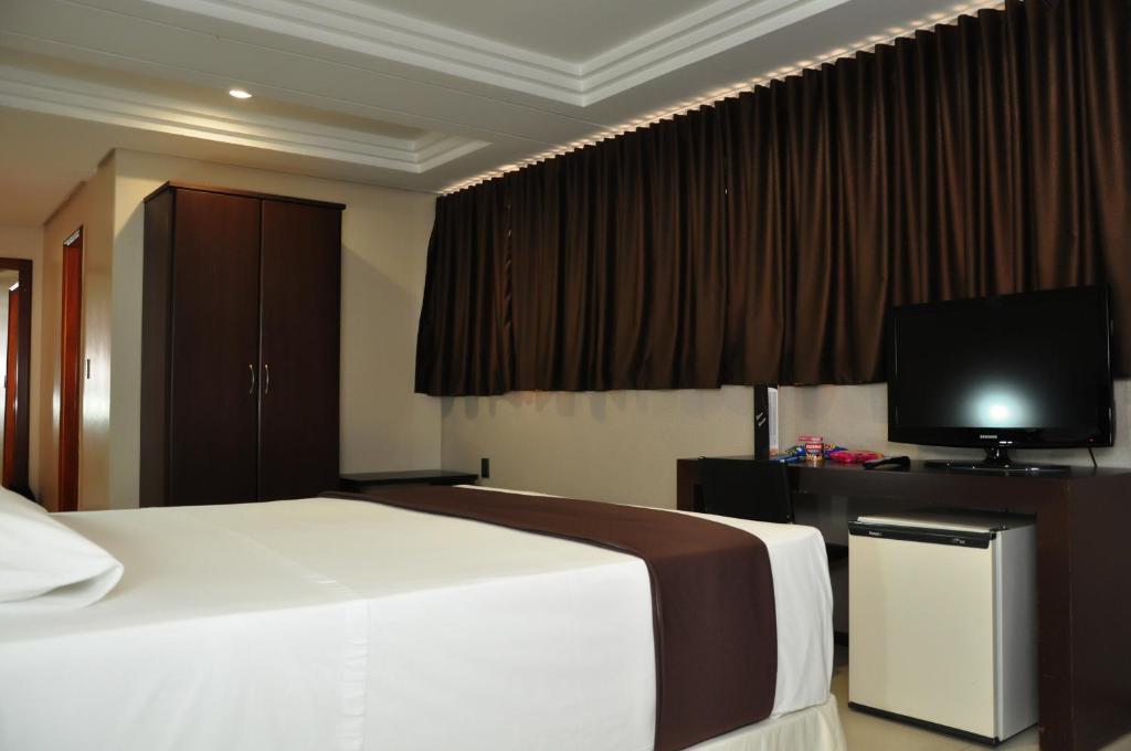 Crystal Plaza Hotel Goiânia Szoba fotó