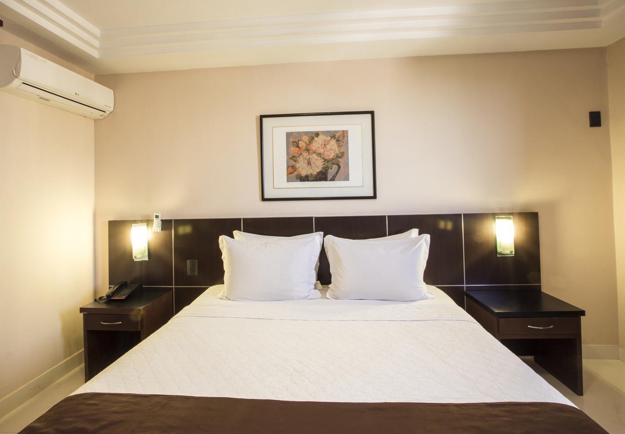Crystal Plaza Hotel Goiânia Kültér fotó